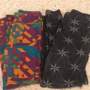 Lot of 2 LuLaRoe One Size leggings